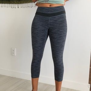 Lucy capri leggings